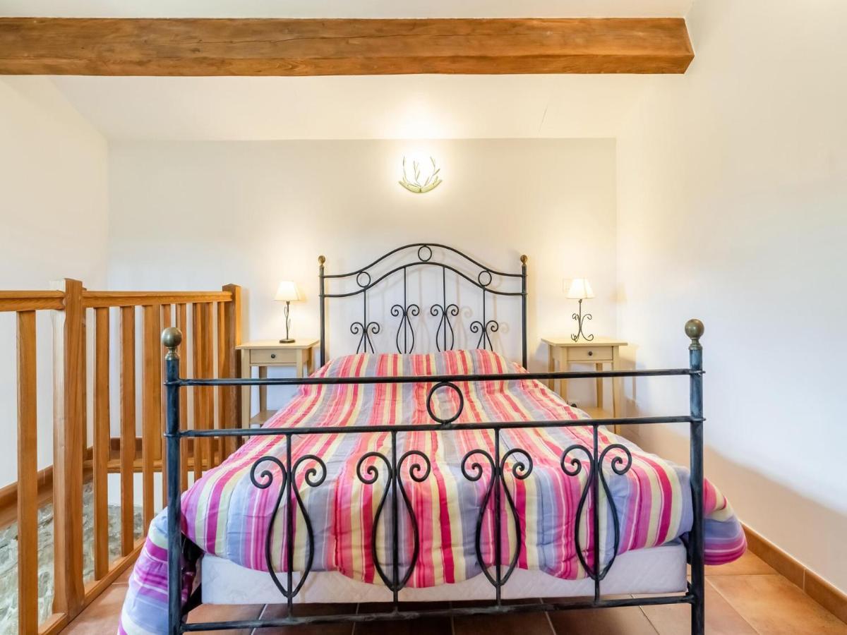 Classy Holiday Home In Les Vans With Pool Chambonas Esterno foto