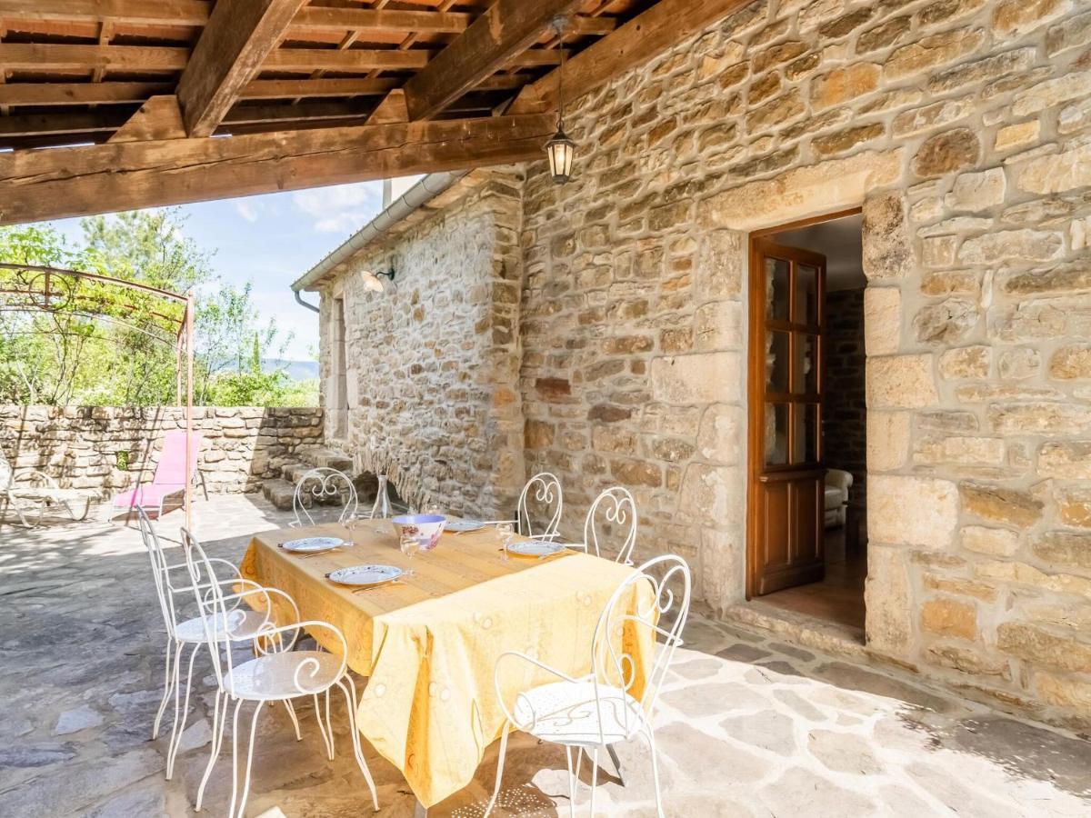 Classy Holiday Home In Les Vans With Pool Chambonas Esterno foto