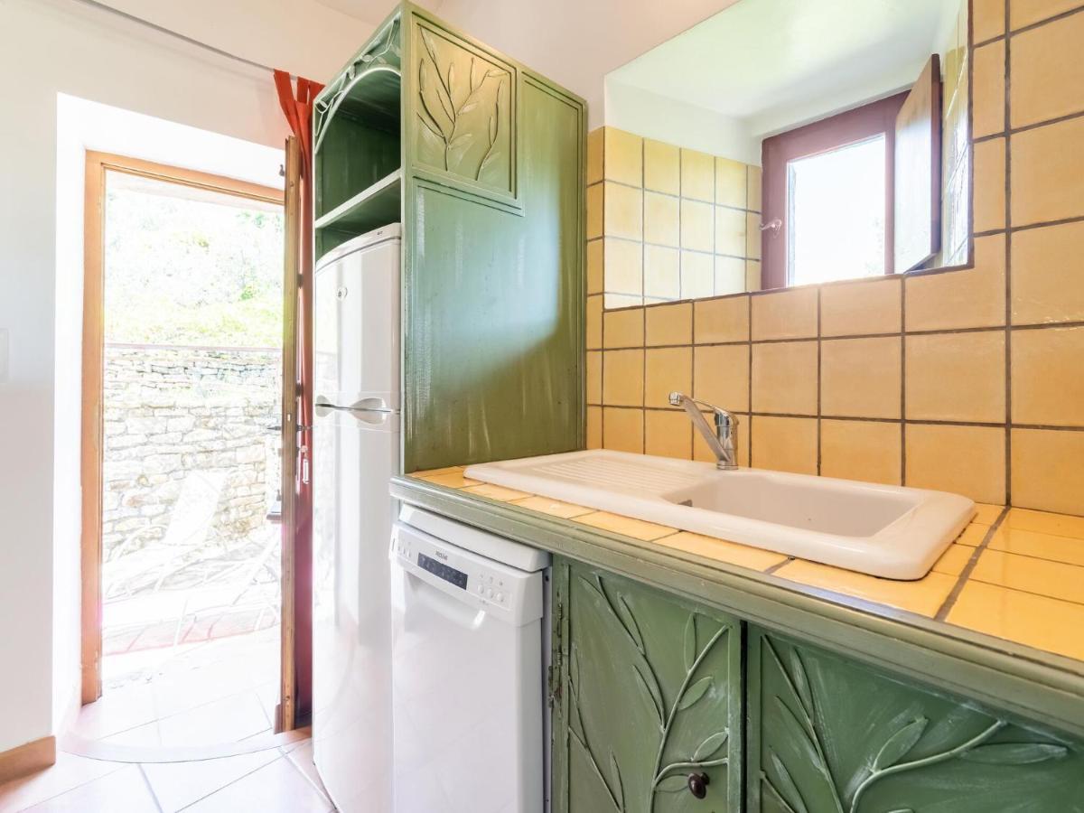 Classy Holiday Home In Les Vans With Pool Chambonas Esterno foto