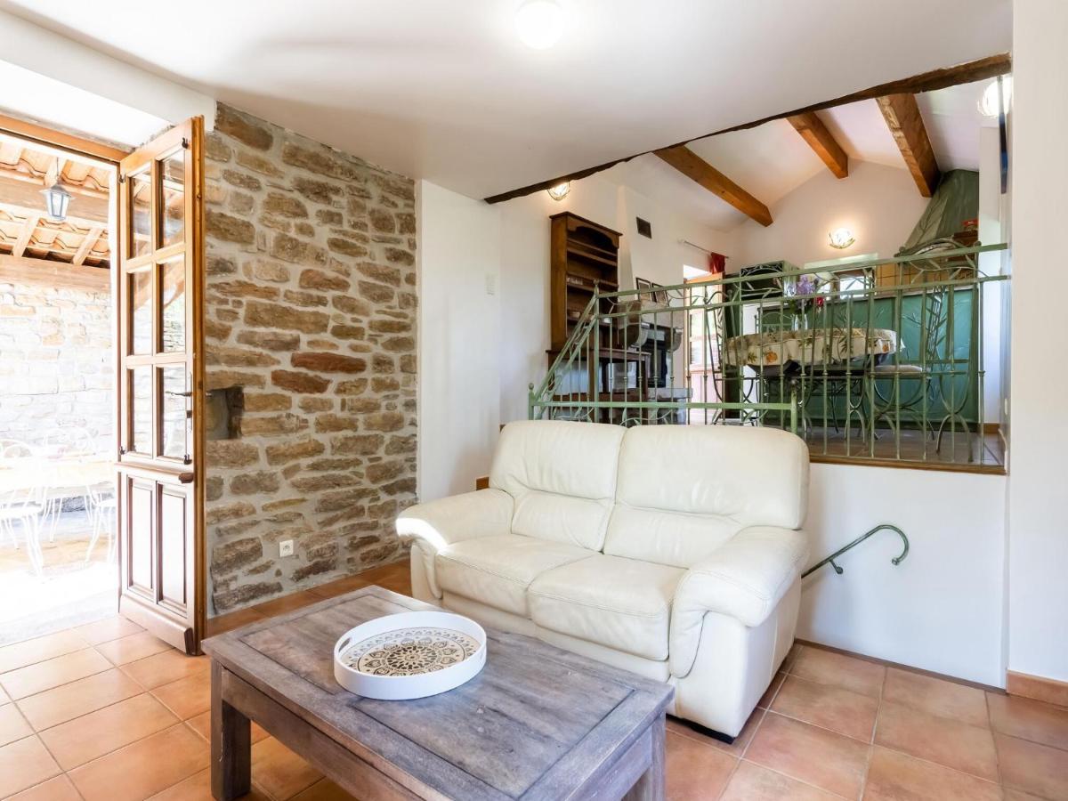 Classy Holiday Home In Les Vans With Pool Chambonas Esterno foto